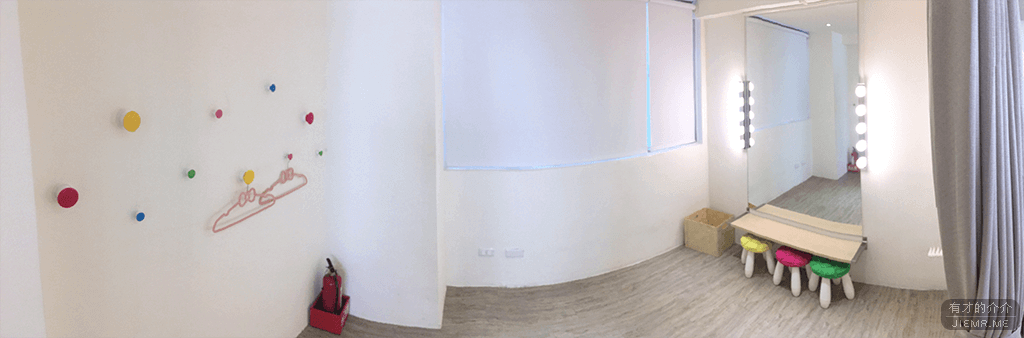 舞動世界更衣間