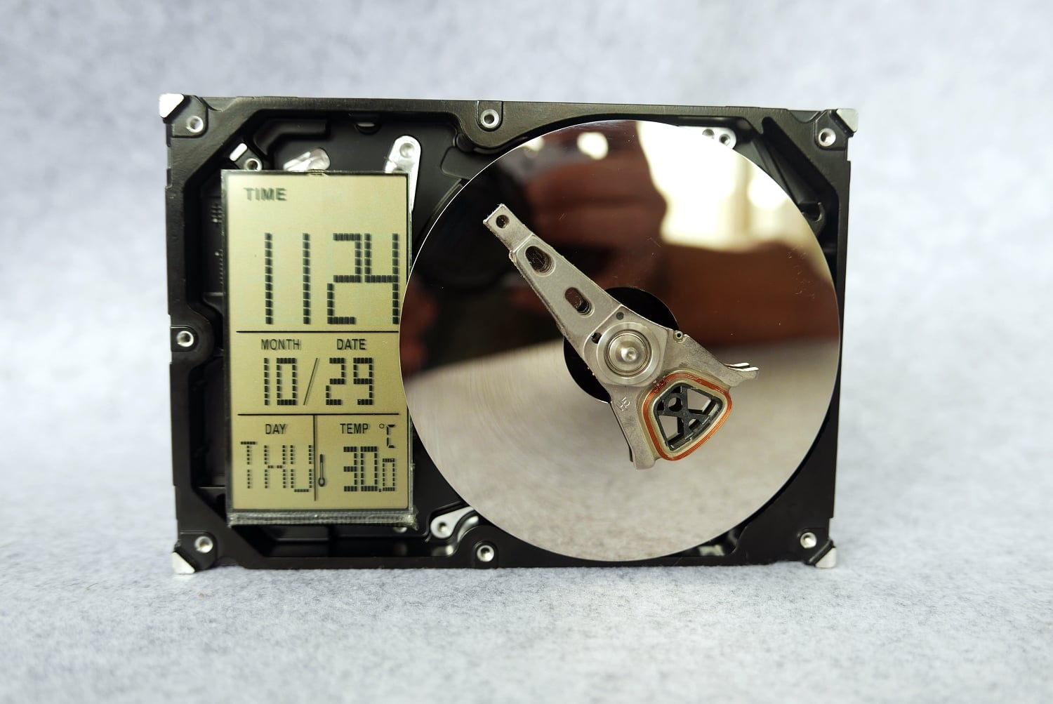 硬碟DIY改裝成時鐘正面
