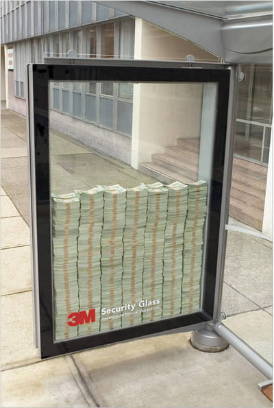 3M 安全玻璃的廣告，在公交車站安裝玻璃的廣告，即使裡面有錢，但我相信它永遠不會被盜