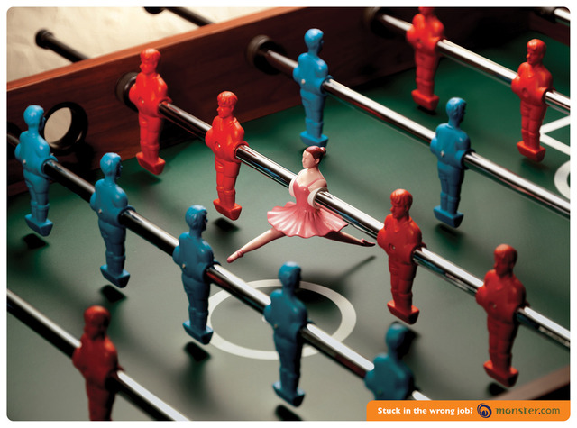 人力銀行廣告，您在錯誤的工作場所嗎，應該要換個工作了